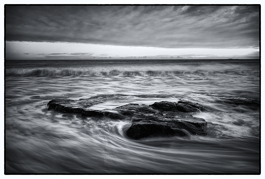 Bamburgh Rock 2 Mono (blue tone 1)